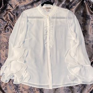 NWT Forever 21 cream color top with ruffle sleeves